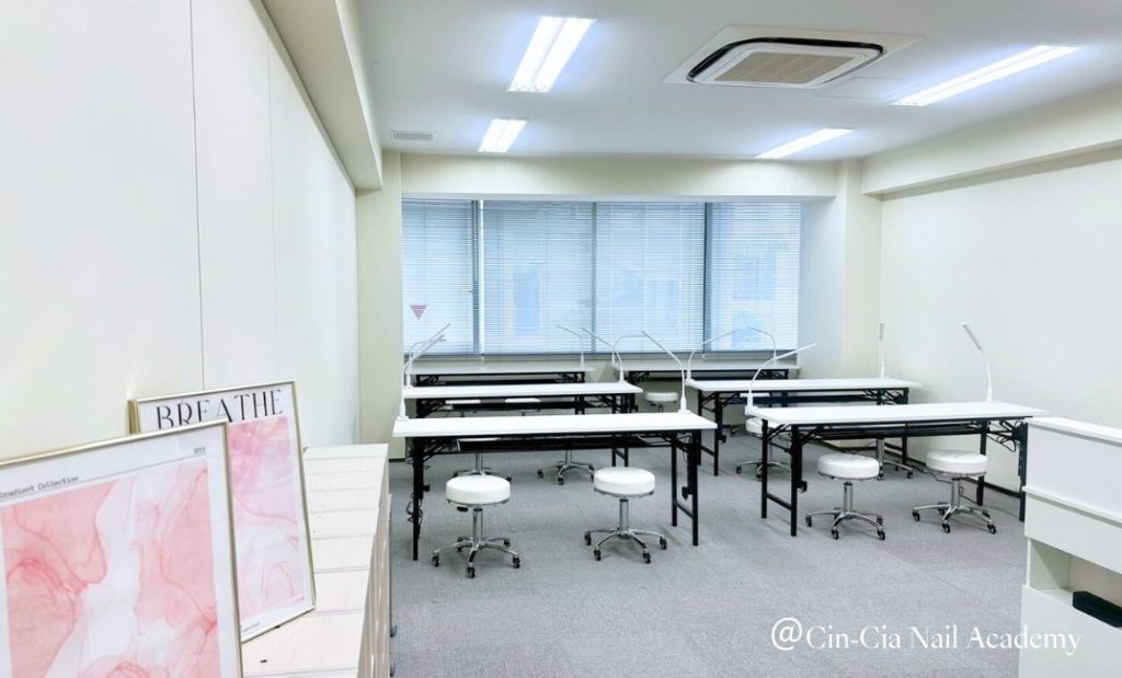 ネイルスクールシンシア岡山校の校内写真